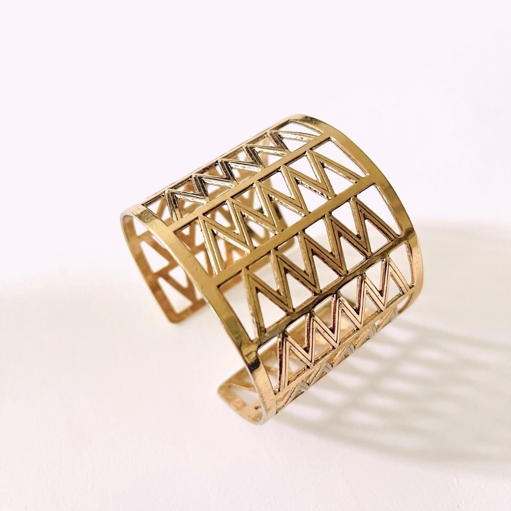 Gold Manchette Bracelet
